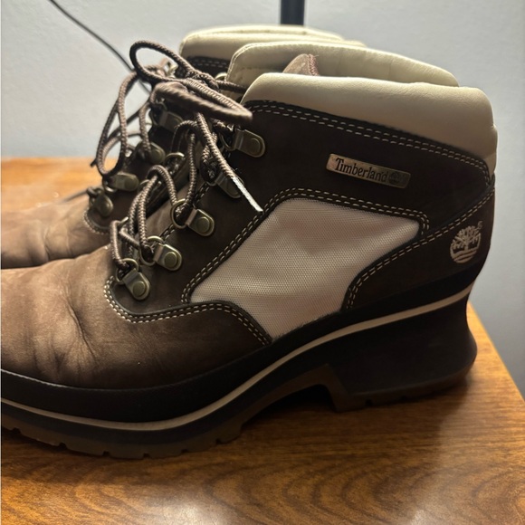 Timberland Shoes - Timberland Brown and Cream Boots